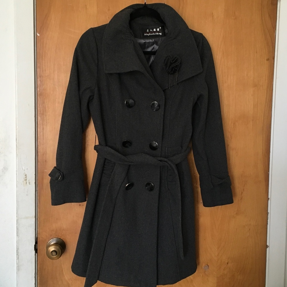 Wool coat - Picture 2 of 11